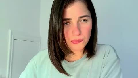 Neferutt online show from 11/06/25, 04:19