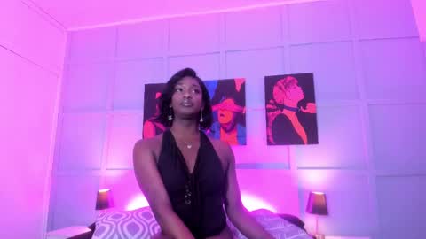 Snapshot of nehandaclarck_ chatting on 03/12/25, 03:13 Nehanda online show from 03/12/25, 03:13