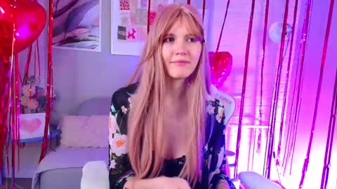 Snapshot of nellloyns chatting on 02/17/25, 10:47 Nelly online show from 02/17/25, 10:47