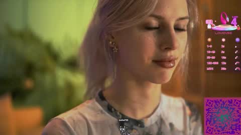 I am Nelly3 online show from 09/17/25, 09:49