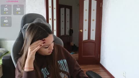 Snapshot of nellyfischer chatting on 12/14/24, 09:29 Nelly online show from 12/14/24, 09:29