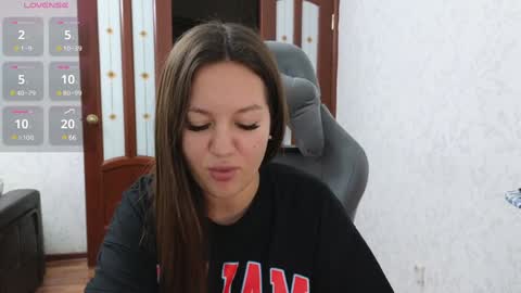 Snapshot of nellyfischer chatting on 12/14/24, 07:25 Nelly online show from 12/14/24, 07:25