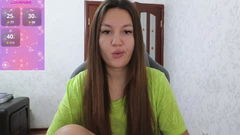 Snapshot of nellyfischer chatting on 12/19/24, 04:56 Nelly online show from 12/19/24, 04:56