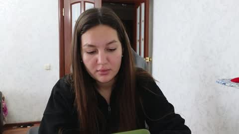 Snapshot of nellyfischer chatting on 01/08/25, 08:27 Nelly online show from 01/08/25, 08:27