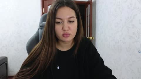 Snapshot of nellyfischer chatting on 01/10/25, 06:17 Nelly online show from 01/10/25, 06:17