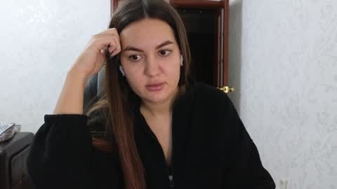 Snapshot of nellyfischer chatting on 01/12/25, 01:27 Nelly online show from 01/12/25, 01:27