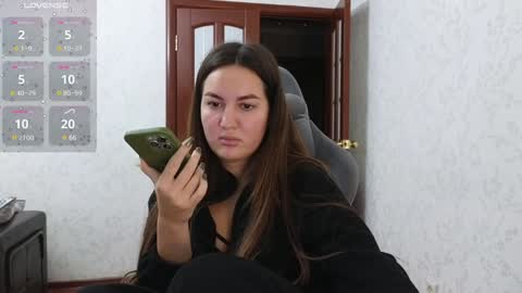 Snapshot of nellyfischer chatting on 01/12/25, 04:29 Nelly online show from 01/12/25, 04:29