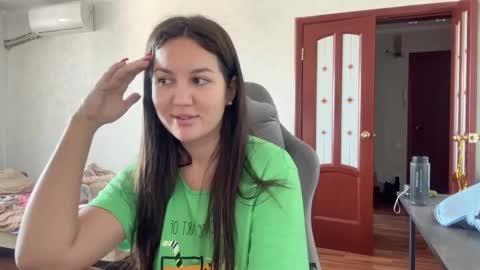 Snapshot of nellyfischer chatting on 02/17/25, 07:26 Nelly online show from 02/17/25, 07:26