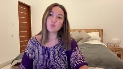 Snapshot of nellyfischer chatting on 09/22/25, 02:41 Nelly online show from 09/22/25, 02:41