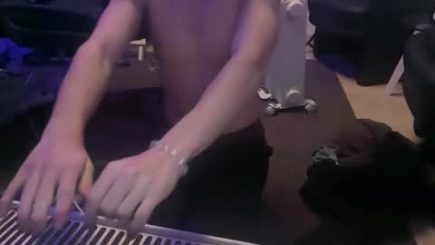 nemcahot online show from 12/28/24, 02:33