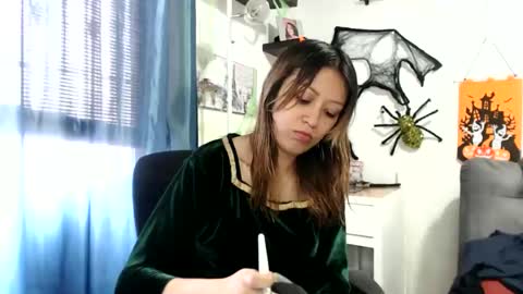 Star  online show from 10/23/25, 04:17