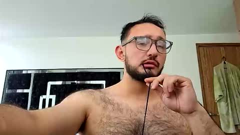 nene131523 online show from 10/15/25, 09:37