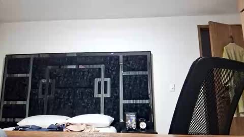 nene131523 online show from 11/25/25, 08:36