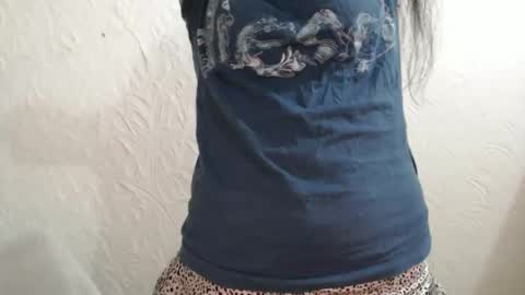 Nensy online show from 02/10/25, 03:21