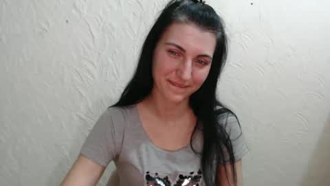 Nensy online show from 03/08/25, 10:34