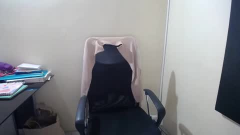 Snapshot of neny445 chatting on 12/07/24, 01:18 kelly lopez online show from 12/07/24, 01:18