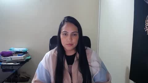 Snapshot of neny445 chatting on 02/06/25, 01:21 kelly lopez online show from 02/06/25, 01:21