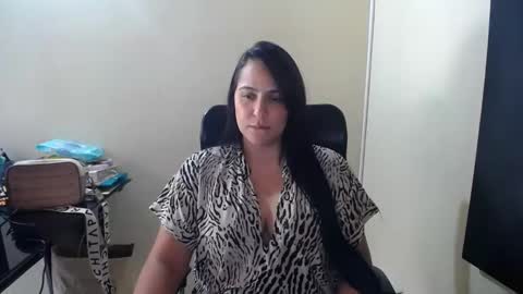 Snapshot of neny445 chatting on 02/26/25, 06:54 kelly lopez online show from 02/26/25, 06:54