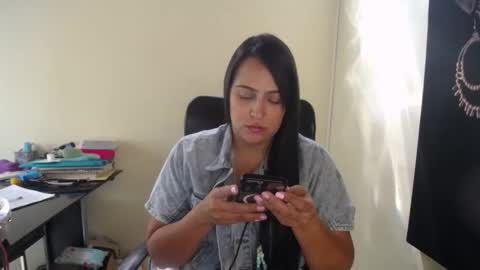 Snapshot of neny445 chatting on 09/27/25, 02:44 kelly lopez online show from 09/27/25, 02:44