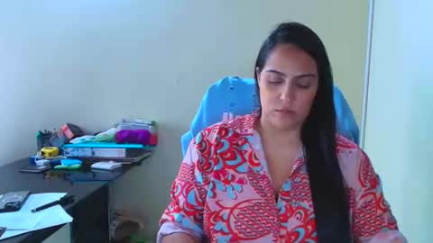 kelly lopez online show from 10/25/25, 05:30