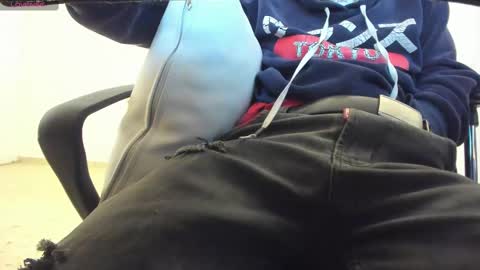 Snapshot of neo_and_jhin chatting on 01/23/25, 01:56 Jhin online show from 01/23/25, 01:56