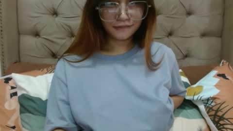 Snapshot of nerdysweetpinay chatting on 09/11/25, 01:28 nerdysweetpinay online show from 09/11/25, 01:28