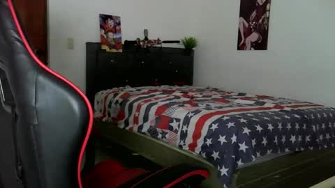 Snapshot of nerek_master chatting on 10/10/25, 10:42 nerek master online show from 10/10/25, 10:42