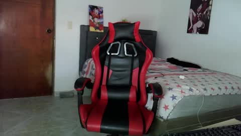 Snapshot of nerek_master chatting on 10/20/25, 08:31 nerek master online show from 10/20/25, 08:31