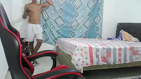 Snapshot of nerek_master chatting on 11/11/25, 07:58 nerek master online show from 11/11/25, 07:58