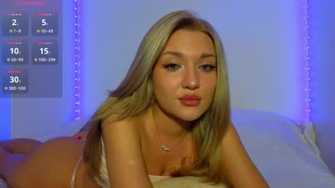 Nessa online show from 10/21/25, 07:25