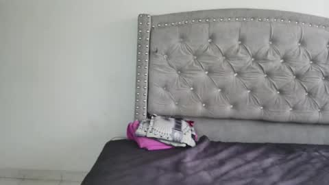 nesuko_kamado online show from 10/25/25, 04:46