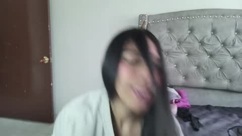 nesuko_kamado online show from 11/16/25, 03:50