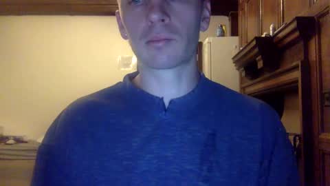 Snapshot of nevermind298079 chatting on 02/14/25, 05:57 nevermind298079 online show from 02/14/25, 05:57