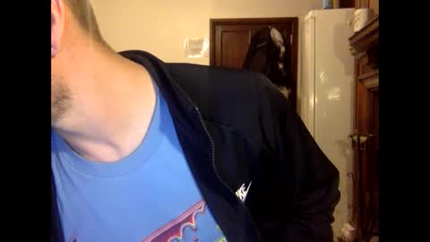 Snapshot of nevermind298079 chatting on 02/25/25, 05:25 nevermind298079 online show from 02/25/25, 05:25