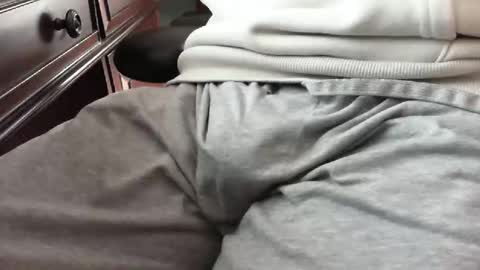 Snapshot of nevrsaynevr2000 chatting on 09/16/25, 12:28 nevrsaynevr2000 online show from 09/16/25, 12:28