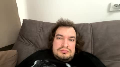 Snapshot of newschoolofmodels chatting on 11/20/25, 09:31 Adam Rozz online show from 11/20/25, 09:31