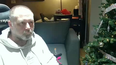 Snapshot of newvvorld chatting on 12/08/24, 02:19 NewWorld online show from 12/08/24, 02:19