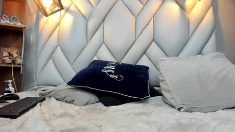 Milena online show from 02/05/25, 07:53