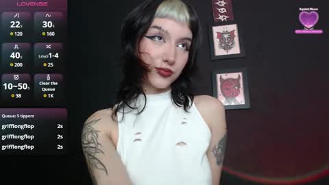 Snapshot of niakat_ chatting on 01/03/25, 04:22 niakat online show from 01/03/25, 04:22