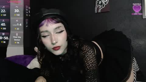 Snapshot of niakat_ chatting on 01/12/25, 04:52 niakat online show from 01/12/25, 04:52