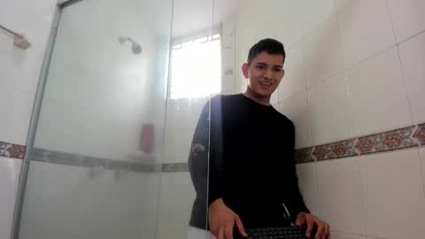 Snapshot of niall_falcon chatting on 01/31/25, 12:29 Niall online show from 01/31/25, 12:29