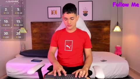 Snapshot of niall_falcon chatting on 02/11/25, 01:20 Niall online show from 02/11/25, 01:20