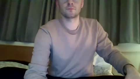 Snapshot of niallthewanderer chatting on 12/13/24, 11:50 niallthewanderer online show from 12/13/24, 11:50
