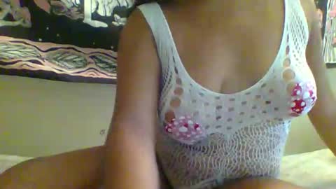 Snapshot of niaomibianca chatting on 09/14/25, 07:35 niaomibianca online show from 09/14/25, 07:35
