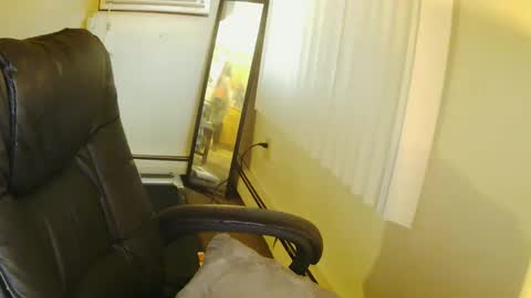 Nicci babyyy online show from 10/13/25, 10:32