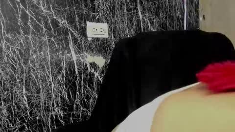 Snapshot of nicecherry_ chatting on 10/01/25, 03:45 Michell online show from 10/01/25, 03:45