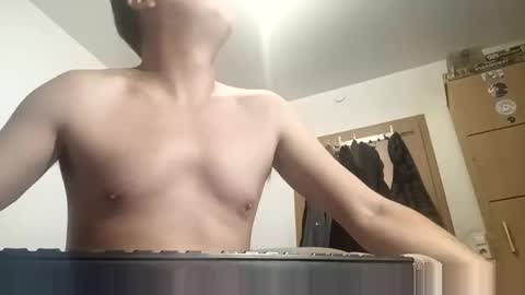 Snapshot of nicefuck0077 chatting on 10/17/25, 12:58 nicefuck0077 online show from 10/17/25, 12:58