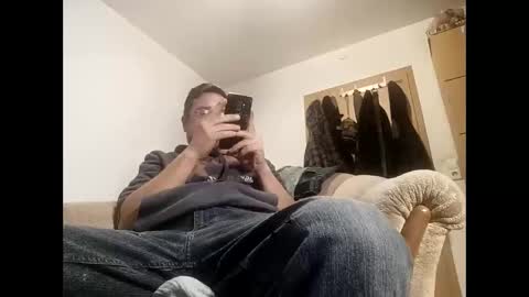 Snapshot of nicefuck0077 chatting on 11/25/25, 10:21 nicefuck0077 online show from 11/25/25, 10:21