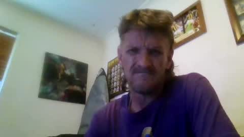 Snapshot of niceozziecockxxx chatting on 12/09/24, 08:22 Sexiishaine online show from 12/09/24, 08:22