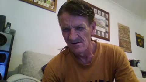 Snapshot of niceozziecockxxx chatting on 03/02/25, 06:05 Sexiishaine online show from 03/02/25, 06:05